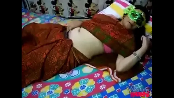 Meilleures vidéos sur la puissance Chaud indien bhabhi velamma nue masturbating