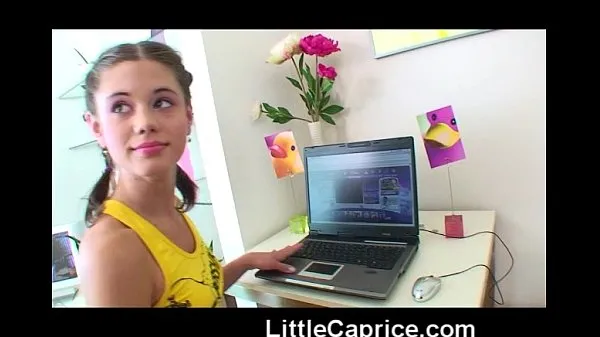 Video kuasa Little Caprice fooling around with her laptop terbaik