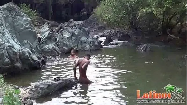 En iyi Tall lean Latino skinny-dipping before oral 2some güç Videoları