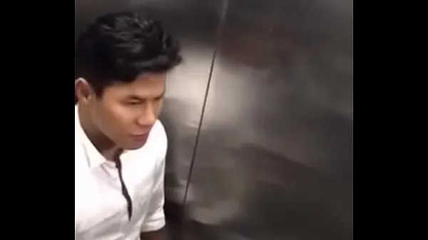 วิดีโอพลังSucking in the toilet Vincom was secretly filmedที่ดีที่สุด