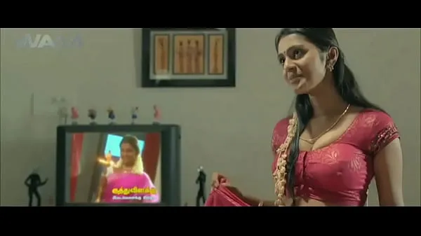 A legjobb Deivamagal Serial Sujatha saree Removing UNCUT teljesítményű videók