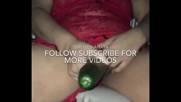 A legjobb Bollywood Indian desi actress puts 14 inch cucumber up her pussy teljesítményű videók