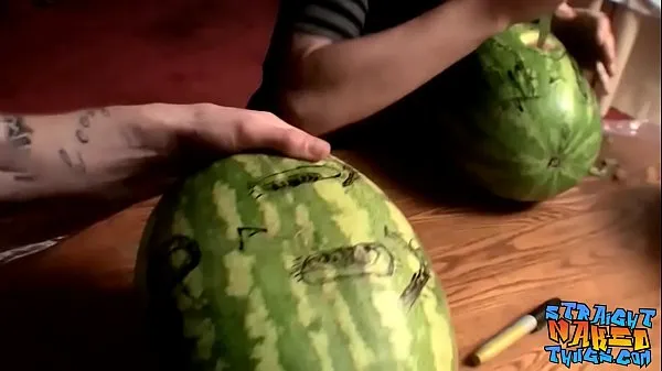 Beste Straight inked guys fuck watermelons until cumming powervideo's