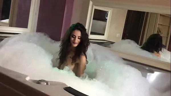 Najlepšie Pretty skynny teen bathing - more at výkonné videá