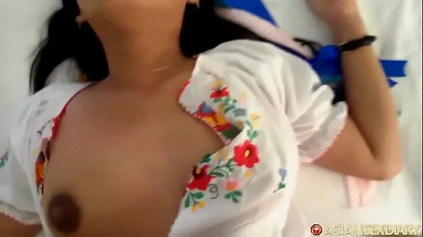 I migliori video Milf asiatica rasata con grandi tette si mette al lavoro power