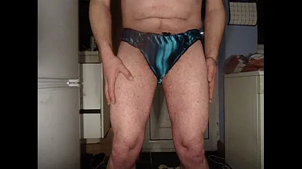 Najlepšie pantie pissing výkonné videá