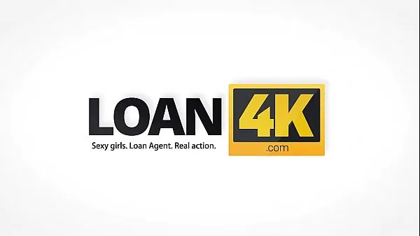 Meilleures vidéos sur la puissance LOAN4K. L'agent ennuie des clients naïfs et filme tout devant la caméra