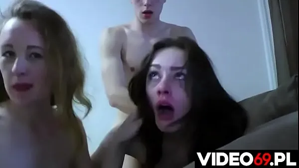 Die besten Polish Porn - Zwei Teenagerfreunde teilen sich einen Freund Power-Videos