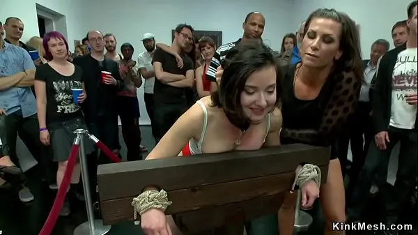 Beste Tied slut anal fucked in public gallery kraftvideoer