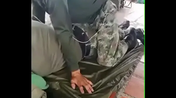 Video kekuatan military/soldiers groping terbaik