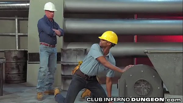 Najboljši videoposnetki ClubInfernoDungeon - Black Construction Worker Pays His Dues moči