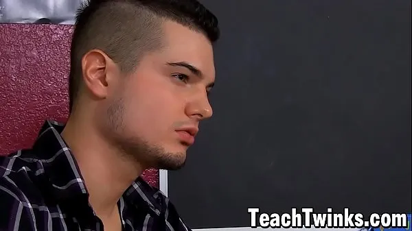 Los mejores videos de Twink cachondo y profesor sustituto follando duro poder