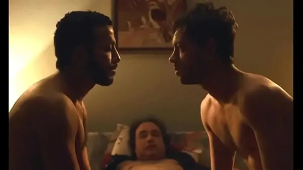 Video kekuatan Éric Bernard and Félix Maritaud in a sexy andf hot gay kiss from movie Sauvage terbaik