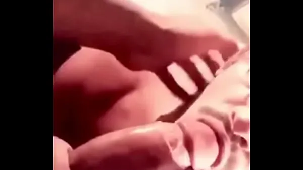 Los mejores videos de XXL papi musculoso aspirado por un jovencito poder