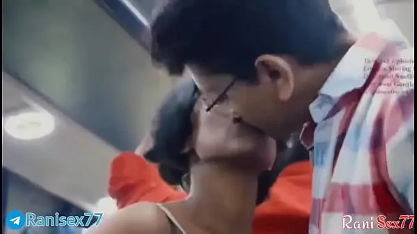 Video kuasa Teen girl fucked in Running bus, Full hindi audio terbaik