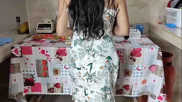 Video kekuatan My Stepmom Housewife Cooking I Try to Fuck her with my Big Cock - The New Hot Young Wife terbaik