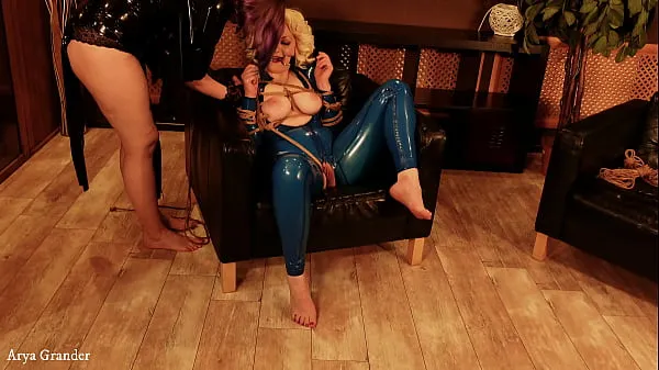 Parhaat bondage video latex lesbians (Arya Grander tehovideot