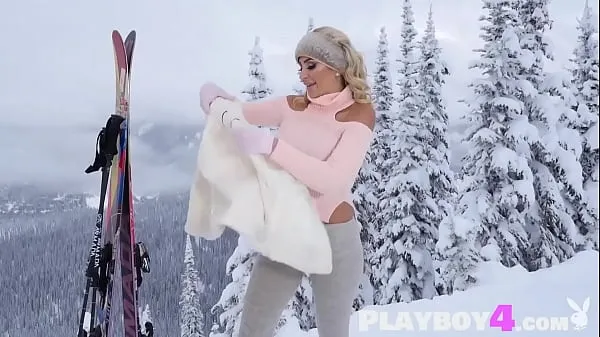 بہترین Hot blonde with big boobs Khloe Terae striptease and posed in the snow پاور ویڈیوز