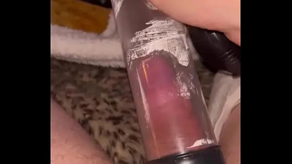 أفضل Vacuum pump on my cock for half an hour مقاطع فيديو قوية