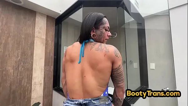 सर्वश्रेष्ठ Barebacked tattooed trans lady fucked by nympho male पावर वीडियो