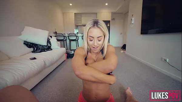 Die besten FITNESS-MODELL-FICKSPIELZEUG BEKOMMT EINEN CREAMPIE Power-Videos