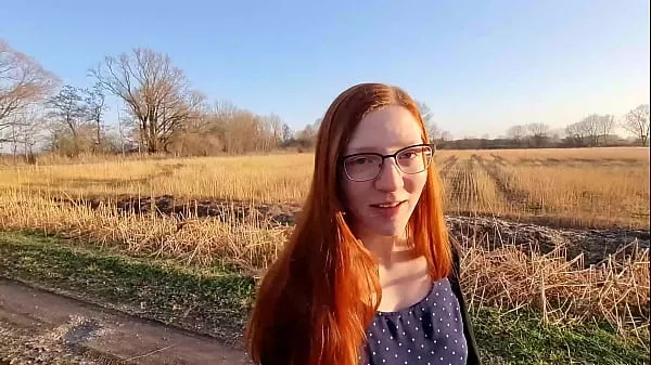 بہترین Redhead young woman undresses outside for the first time پاور ویڈیوز