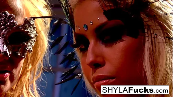 I migliori video Sexy Shyla Stylez and Bridgette B are a perfect match for each other power