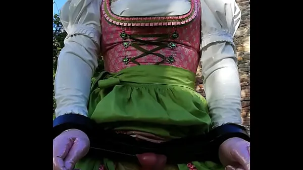 Parhaat Bavarian Dirndl Girl with testicle pillory tehovideot