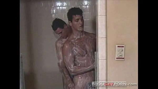 I migliori video Lockerroom Fuck da Classic Gay Porn SOTTO LA CINTURA (1985 power